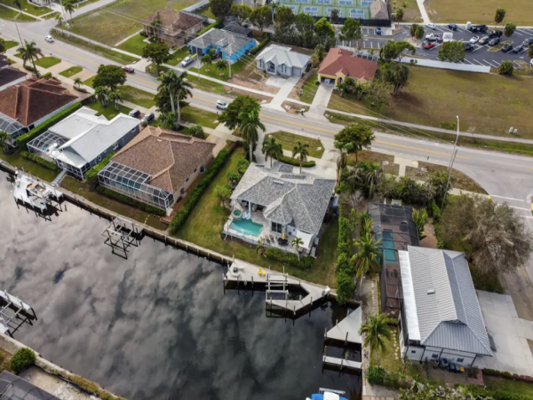 Marco Island Beautiful 3 Bedroom Home with Pool & Canal View